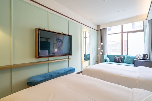 Modern Room (2 beds)