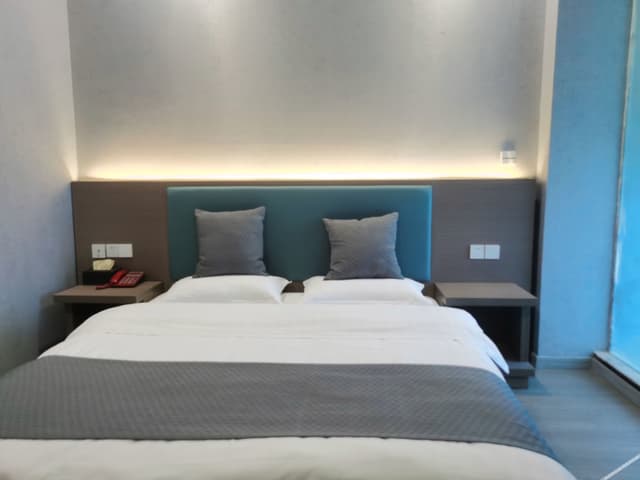 Elegant Queen Room