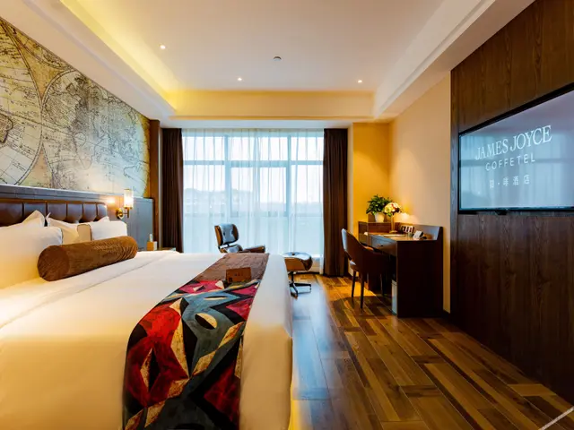 Queen Room