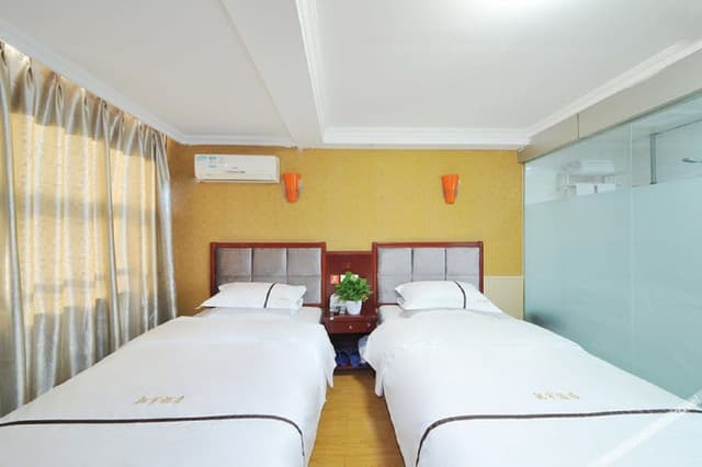 Cozy Room (2 beds)
