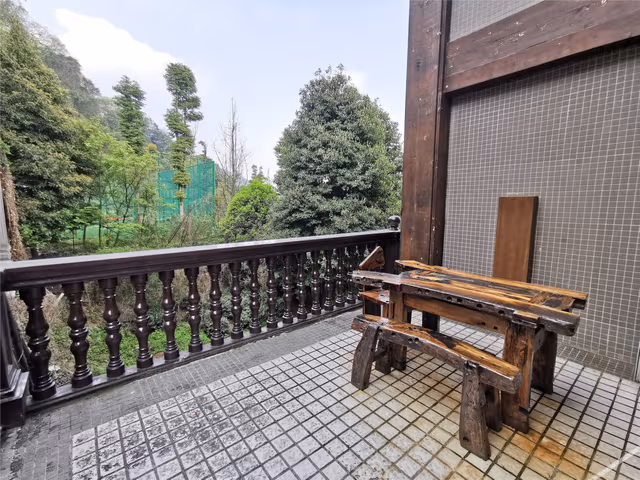 Mountain-view Double Room