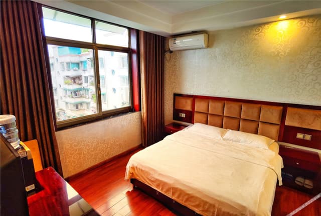 Deluxe Single Room