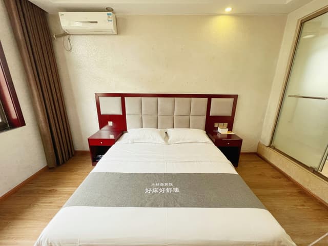 Deluxe Single Room