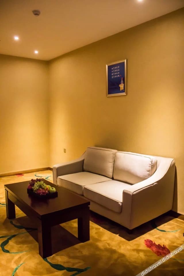 Deluxe Suite