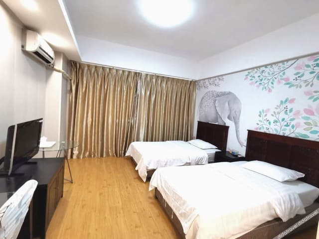 Elegant Twin Room