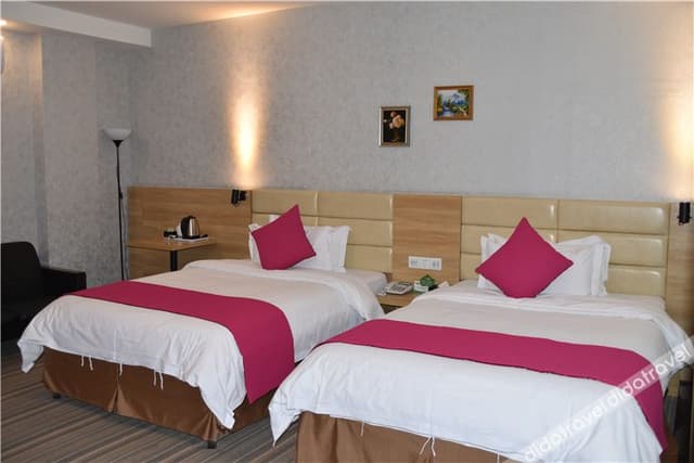Business Room (2 beds)