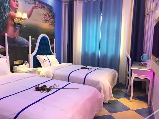 Theme Standard Twin Room