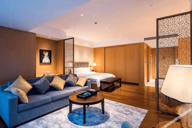 Deluxe View Room