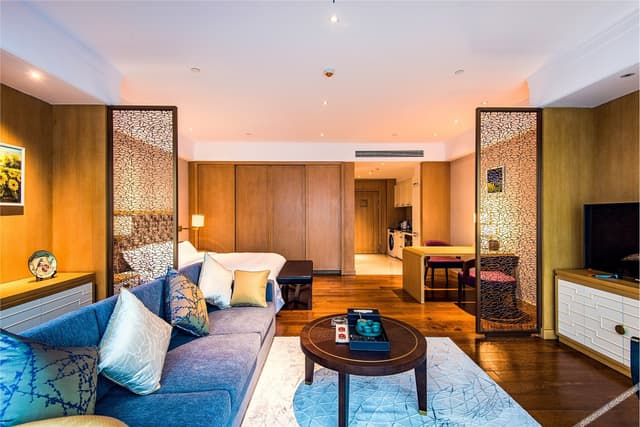 Deluxe View Room