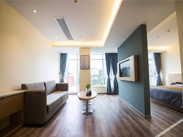 Garden-view Suite