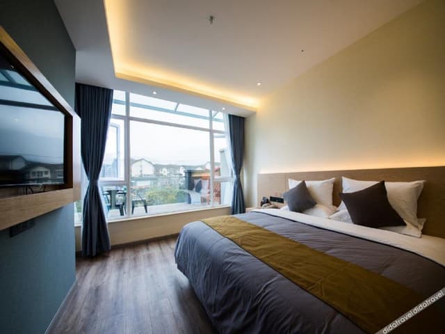 Garden-view Suite