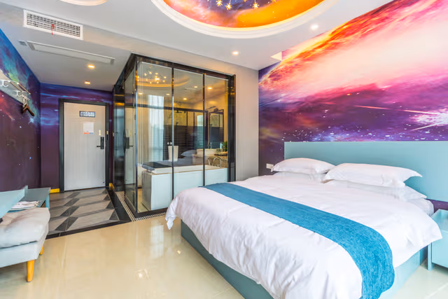 Featured Theme Room