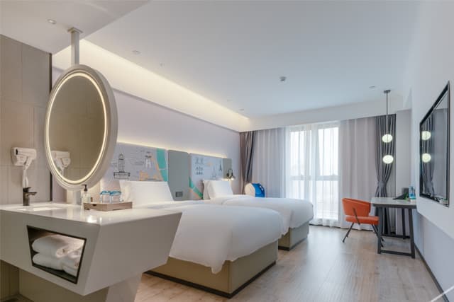 Honorable Twin Room