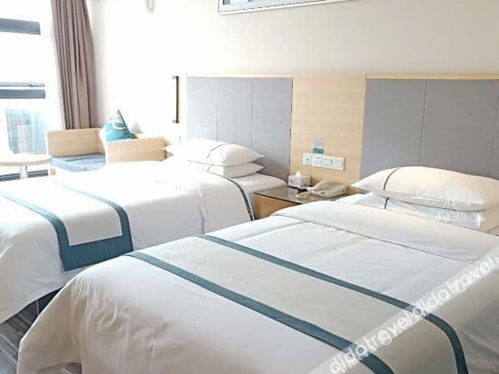 Selected Room (2 beds)