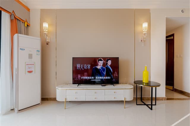 Finely Decorated Nordic Artistic Three-Bedroom Apartment
