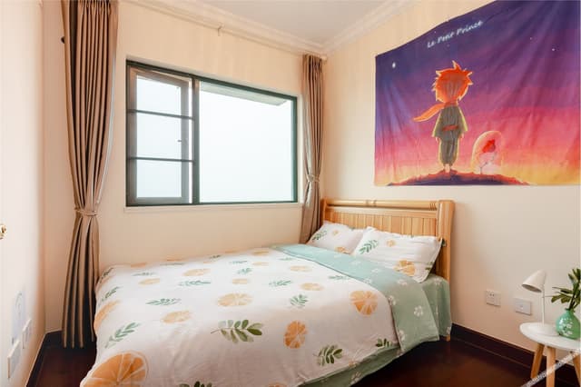 Finely Decorated Cozy Three-Bedroom Apartment