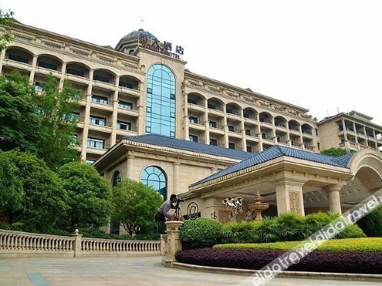 Yanshe Hotel (Meishan Huanglongxi Evergrande Jinbi Tianxia)3