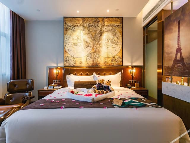 Feifan Zhexiong Double Bed Room