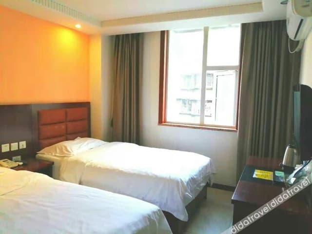 Standard Room (2 beds)