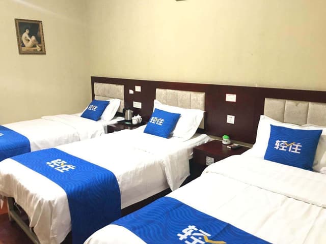 Triple Room