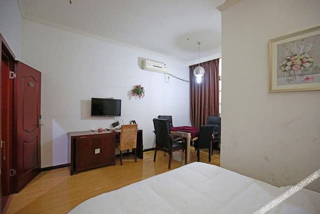 Double Room (With Mahjong)