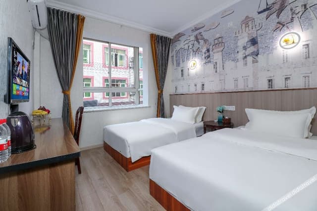 Fashionable Room - City-View (2 Beds)
