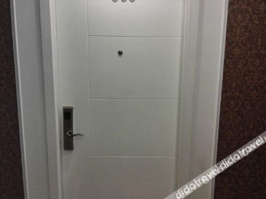 Yijiayi Hotel (Huaxing Subway Station)2