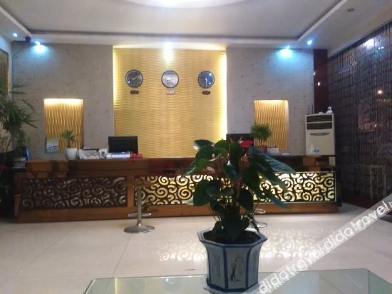 Chengdu Shuanghua Business Hotel0