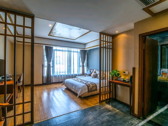 Deluxe Single Room