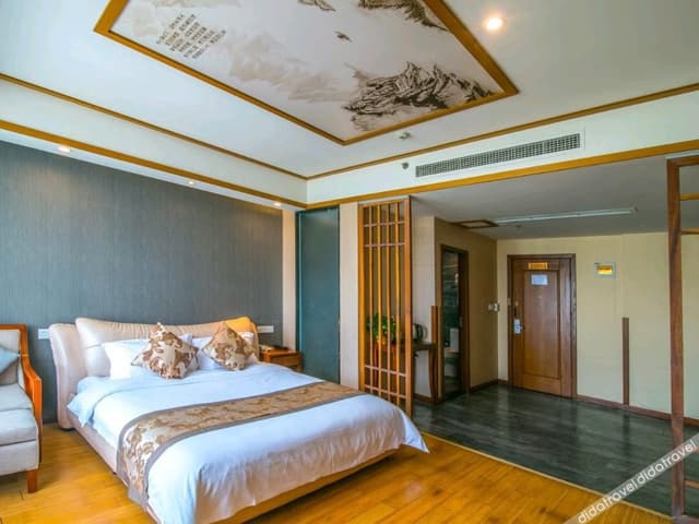 Deluxe Single Room