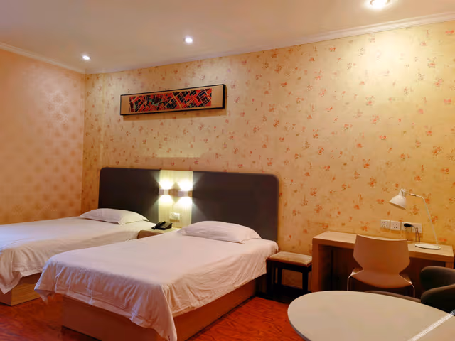 Standard Room (2 Beds)