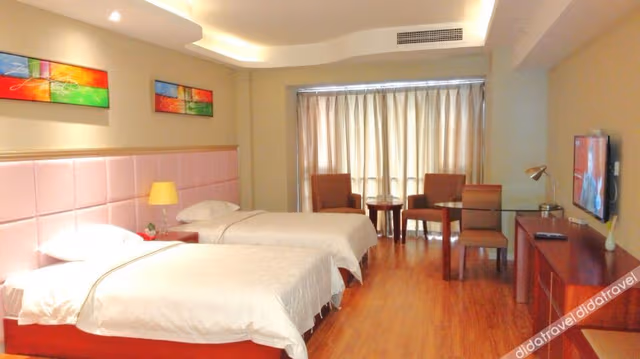Smart Room (2 Beds)