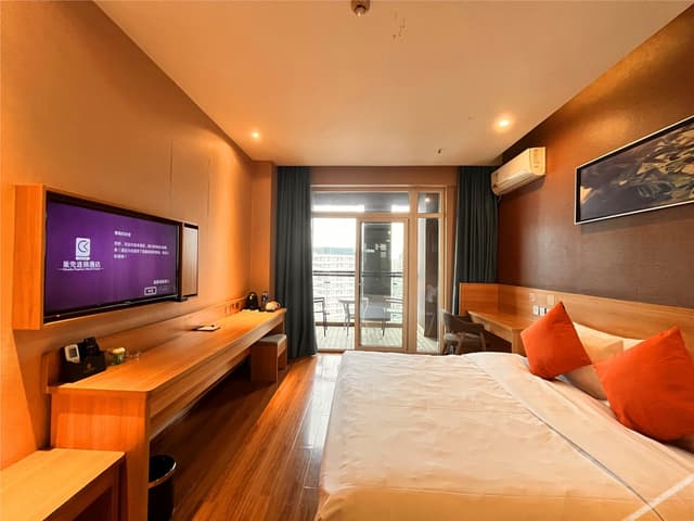 Cozy Double Room