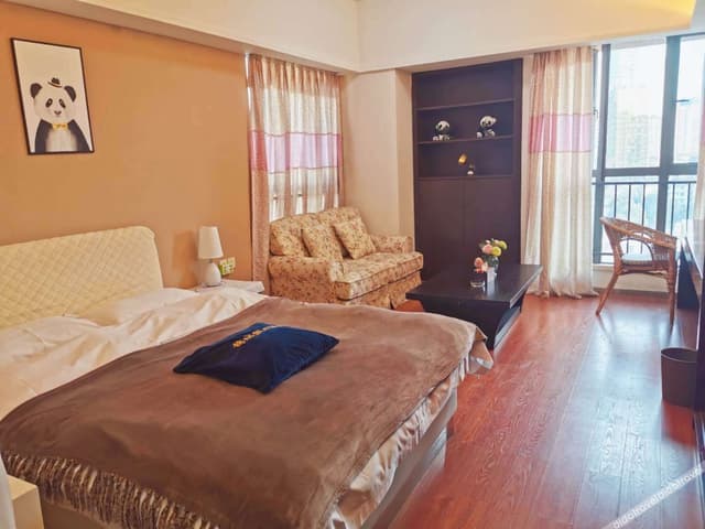 Cozy Queen Room