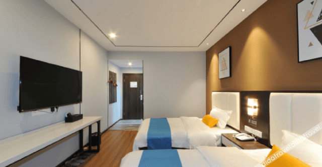 Business Standard Room