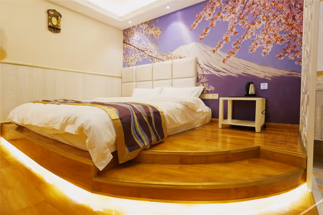 Cherry Blossom Themed Room (Tatami)