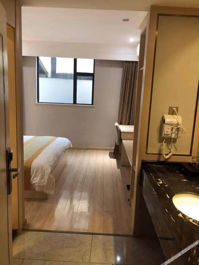 Deluxe Single Room