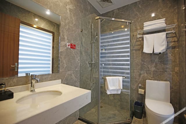 Elegant Twin Room