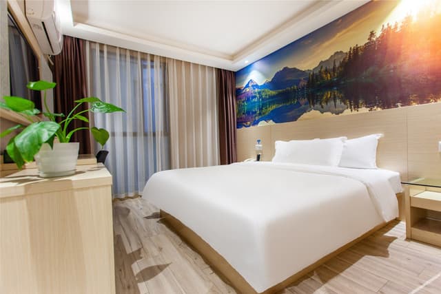 Yueya Double Bed Room