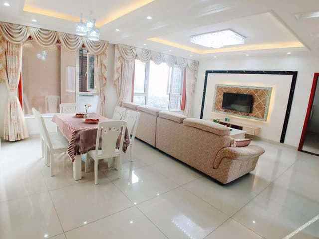 Warm and comfortable three-bedroom suites