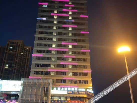 Dongyue Lakeside Hotel (Chengdu Longquanyi Branch) Dongyue Lakeside Hotel (Chengdu Longquanyi Branch)