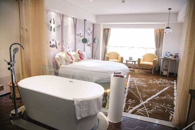 Guestroom (Roundbed)