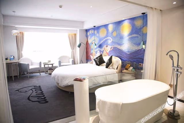 Guestroom (Roundbed)