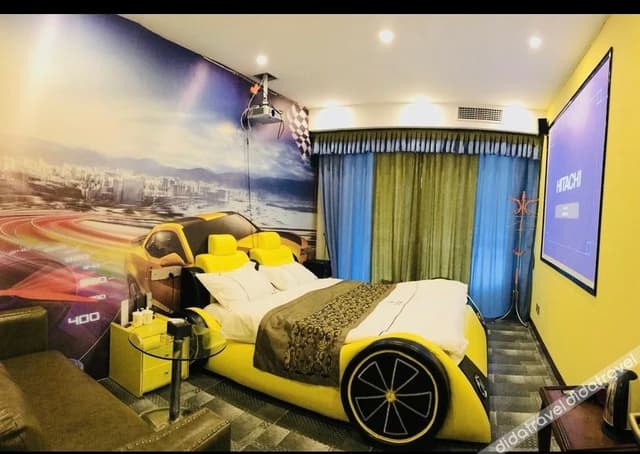 Featured Room