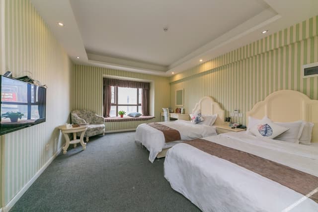 Business Room (2 beds)