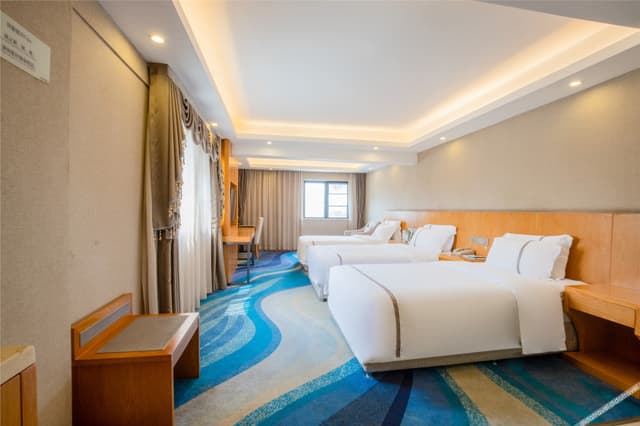 Triple Room (With View)