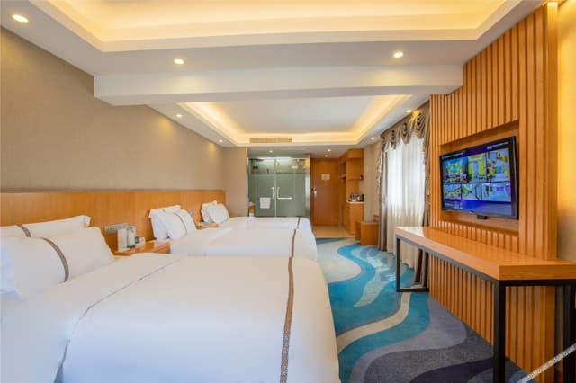 Triple Room (With View)