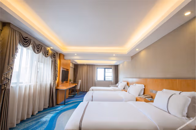 Triple Room (With View)