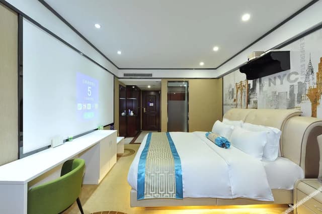 Featured Single Room