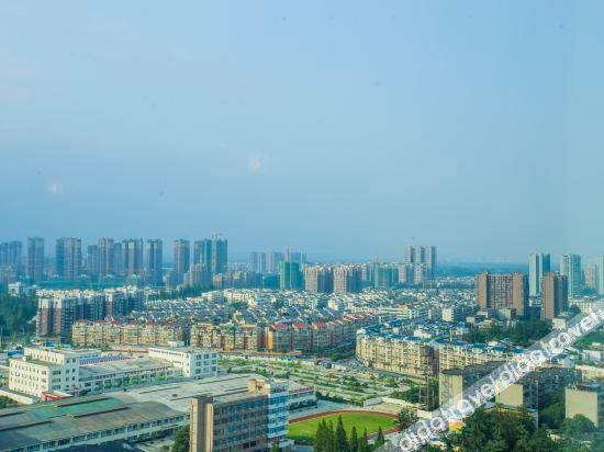 Tuyue Holiday Hotel (Chengdu Fifth Hospital Subway Station Guose Tianxiang)3